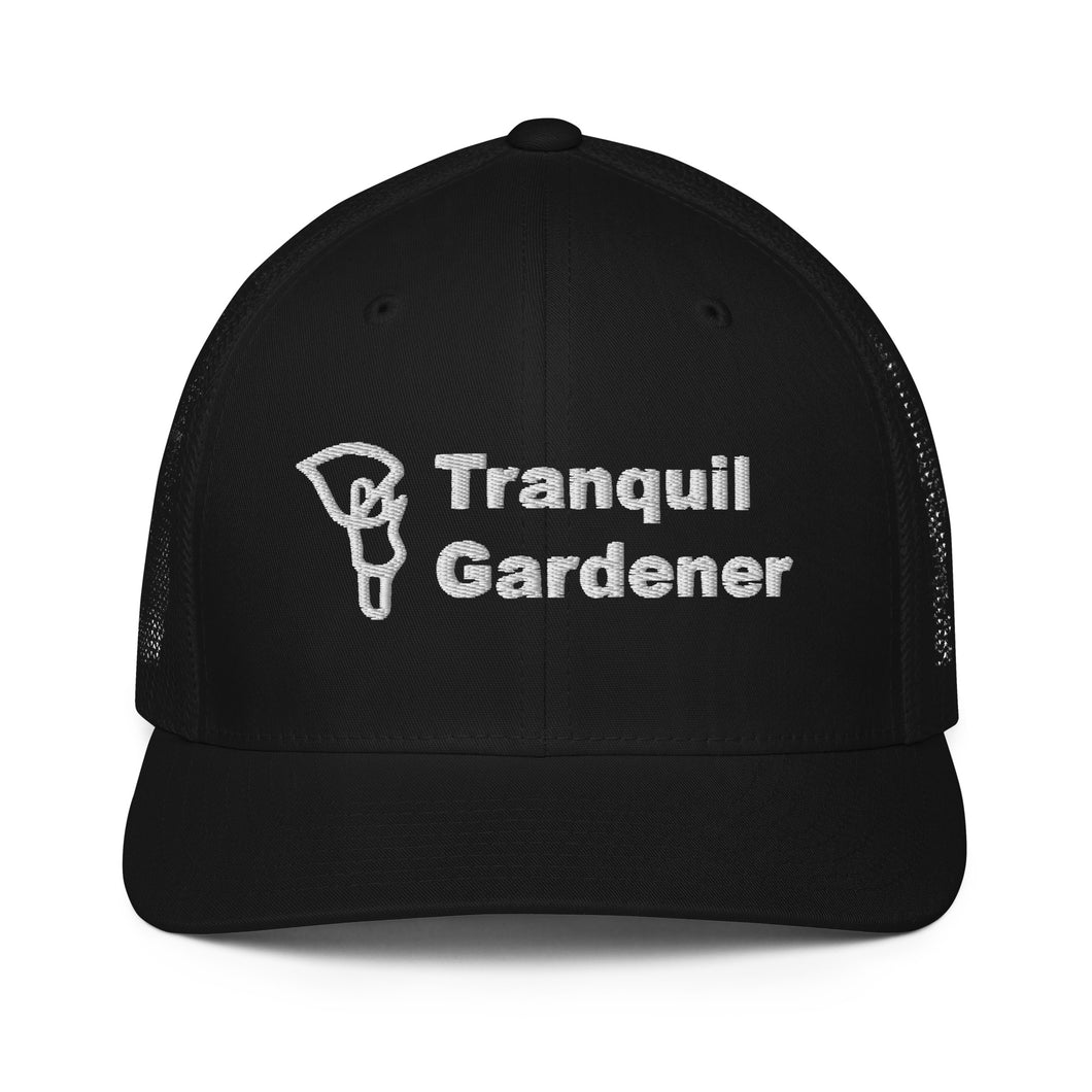 Closed-back trucker cap - White Lettering